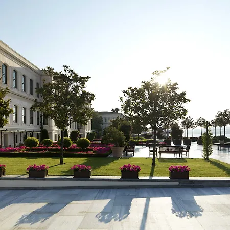 Four Seasons At The Bosphorus Hotel
