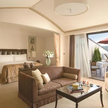 Four Seasons At The Bosphorus Hotel Istanboel