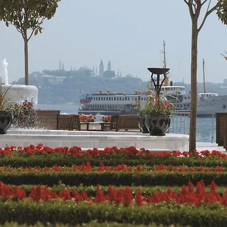 Hotel Four Seasons At The Bosphorus Istanboel
