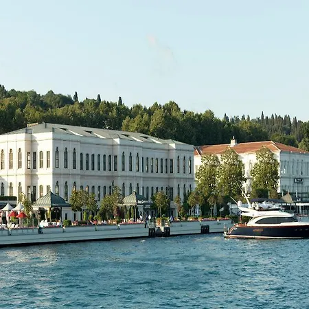 Four Seasons At The Bosphorus Hotel Istanboel