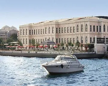 Hotel Four Seasons At The Bosphorus 5*