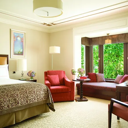 Four Seasons At The Bosphorus