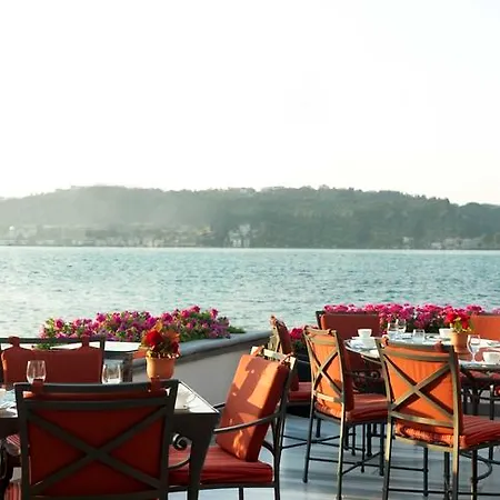 Four Seasons At The Bosphorus Hotell 5*