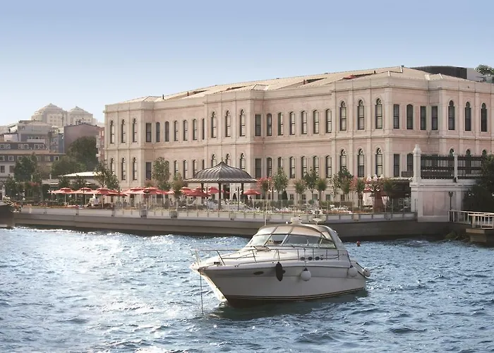 Hotel Four Seasons At The Bosphorus 5*