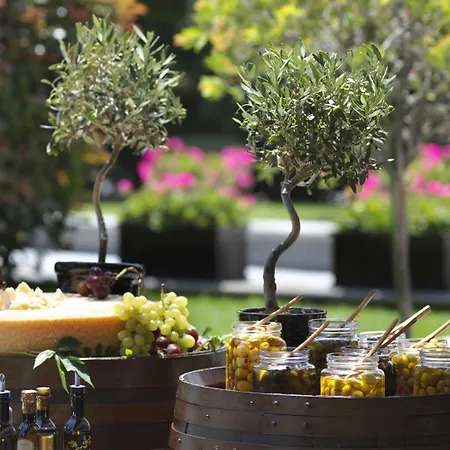Four Seasons At The Bosphorus Hotel Istanbul