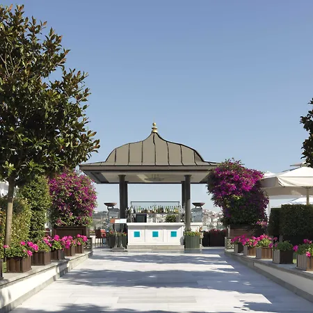 Four Seasons At The Bosphorus 5*