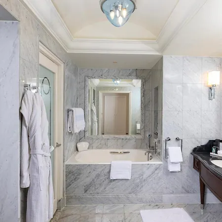Hotel Four Seasons At The Bosphorus 5*