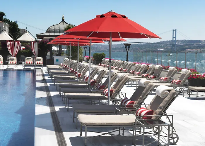 Отель Four Seasons At The Bosphorus Стамбул