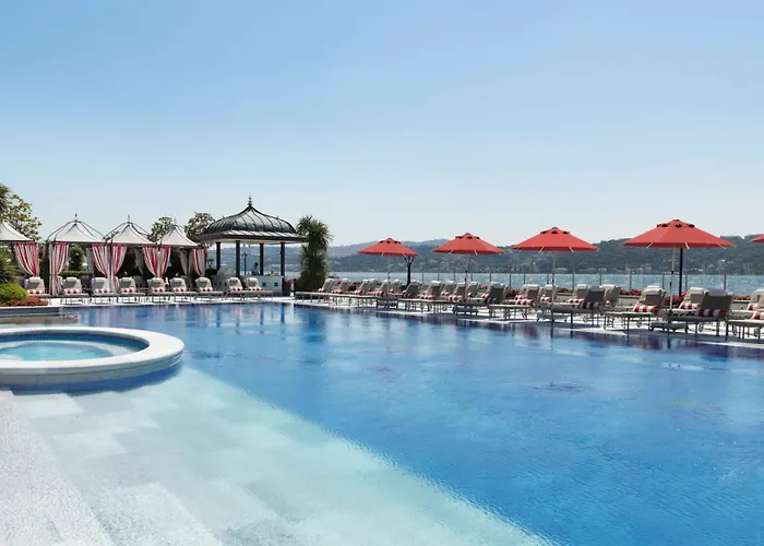 Four Seasons At The Bosphorus Отель 5*
