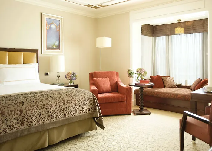 Отель Four Seasons At The Bosphorus