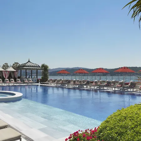 Four Seasons At The Bosphorus