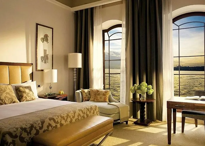 Four Seasons At The Bosphorus Hotel